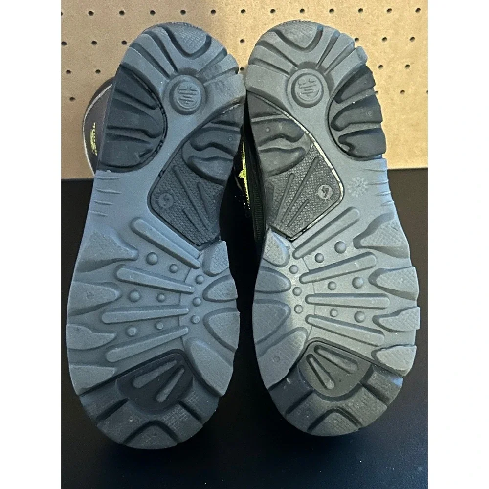 Kamik Luke 3‎ Kids Winter Snow Boots Waterproof Insulated Charcoal Lime Size 4